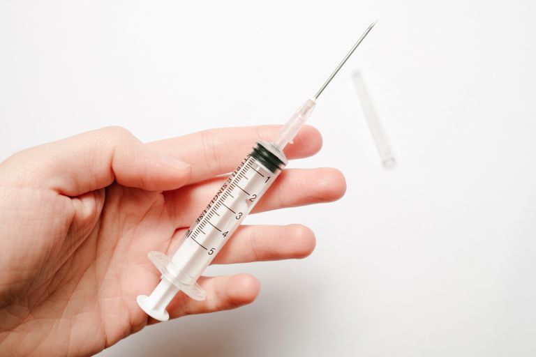 アメリカの医療制度とワクチン問題：挑戦と展望